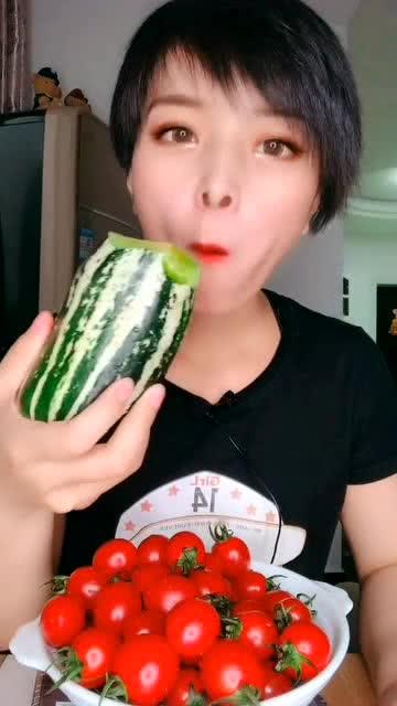娱乐吃瓜播报,揭秘明星幕后故事
