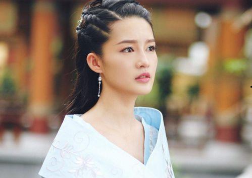 娱乐吃瓜君李沁是谁啊,揭秘李沁的星光之路