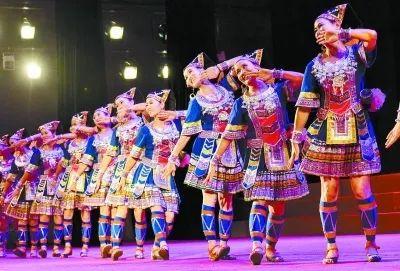 娱乐吃瓜酱高中文艺汇演